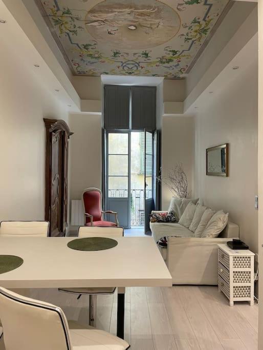 Luxury Apartment In The Heart Of Old Town Nice. エクステリア 写真