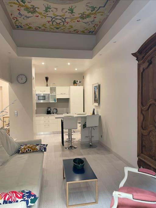 Luxury Apartment In The Heart Of Old Town Nice. エクステリア 写真