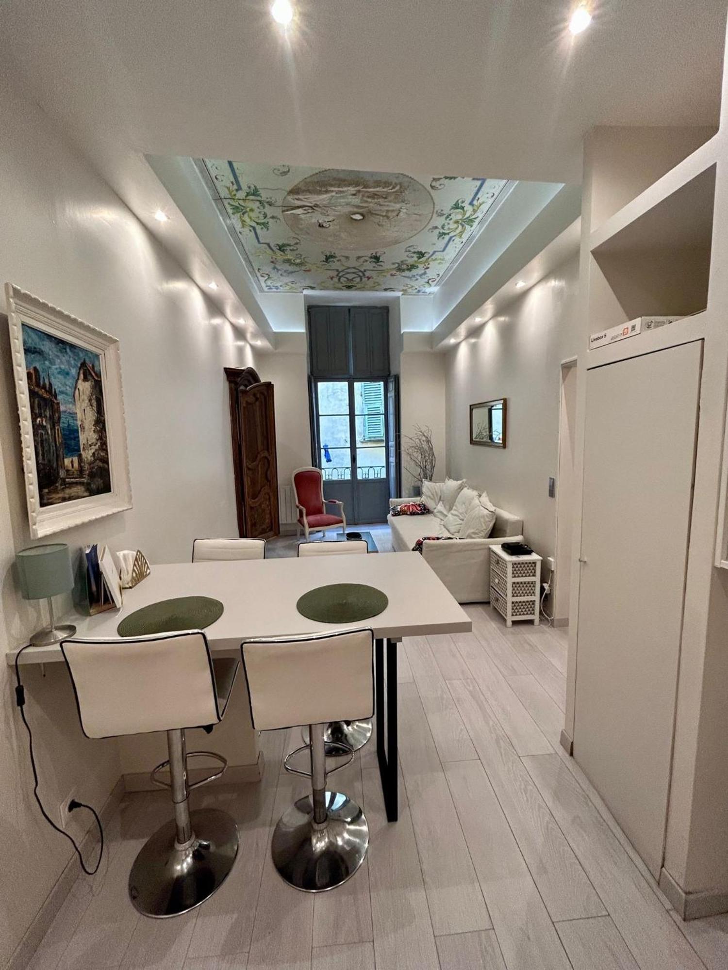 Luxury Apartment In The Heart Of Old Town Nice. エクステリア 写真